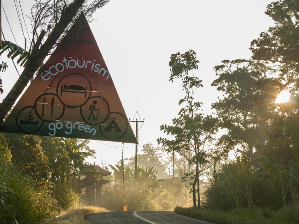 Bukit Kembar Ecotourism Hotel Gitgit Ngoại thất bức ảnh